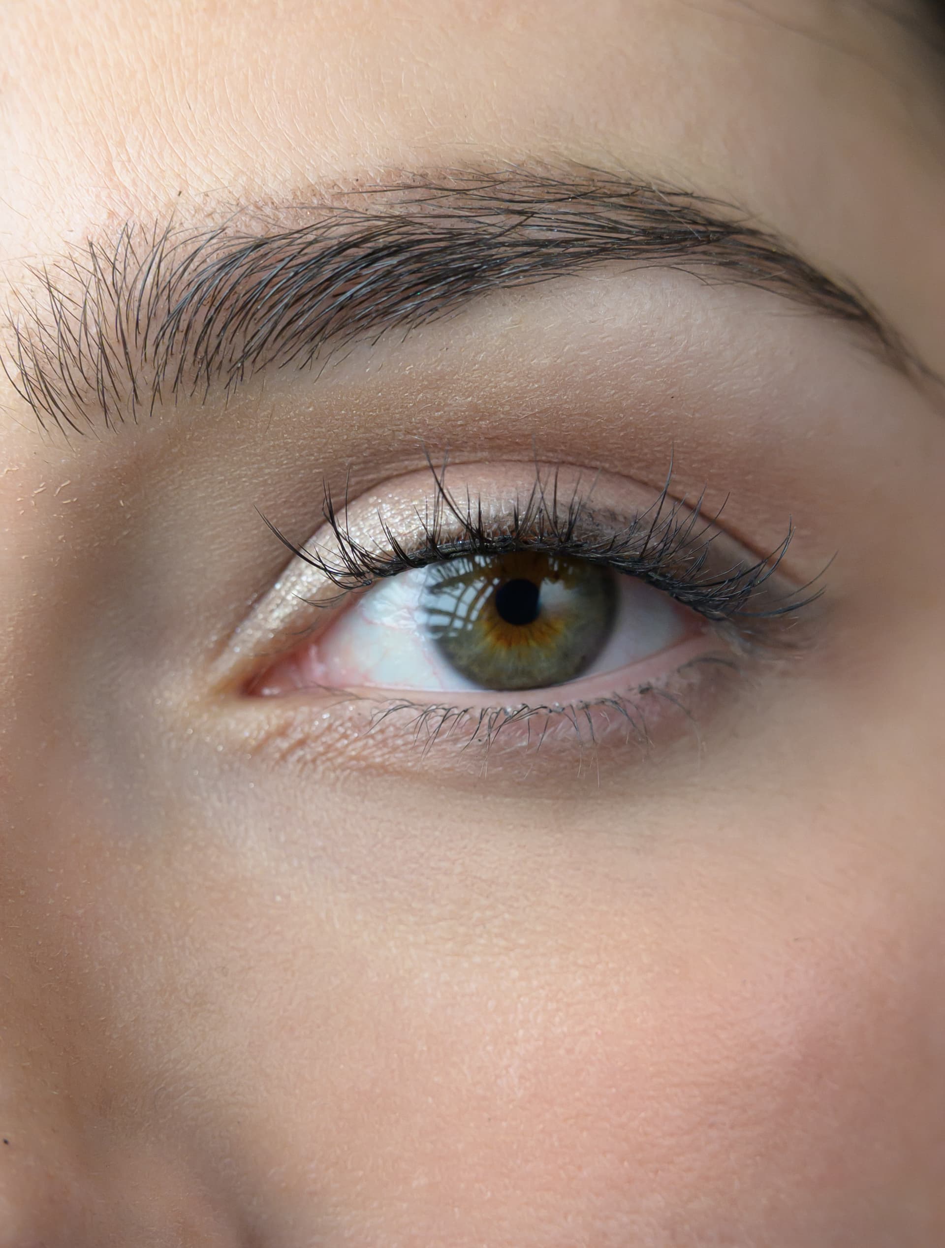 Guida al posizionamento dei ciuffetti sulla rima cigliare