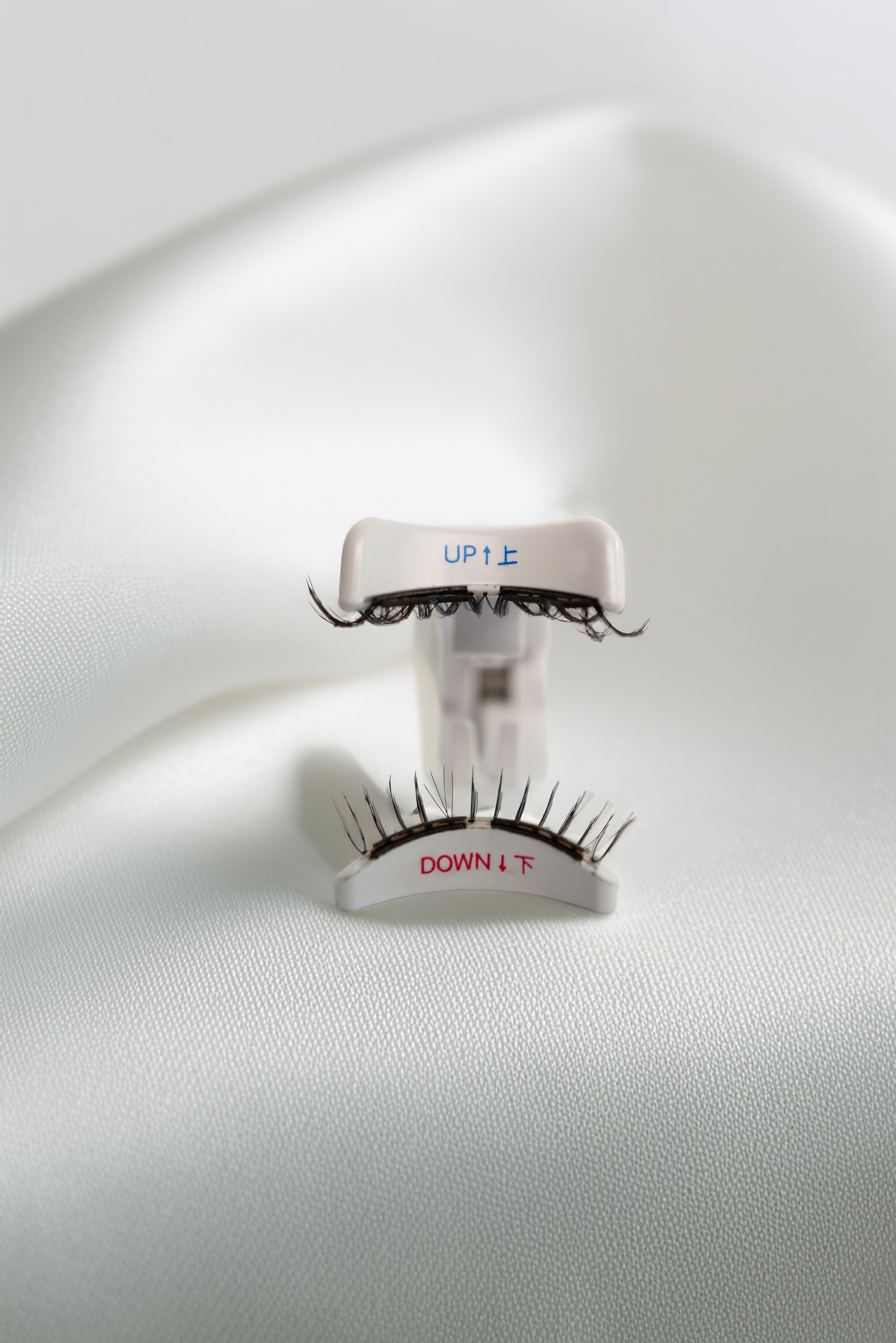 Step 3: Posizionamento delle ciglia nell’applicatore